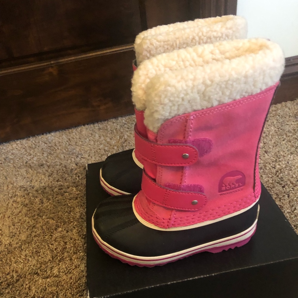 Sorel toddler snow boots